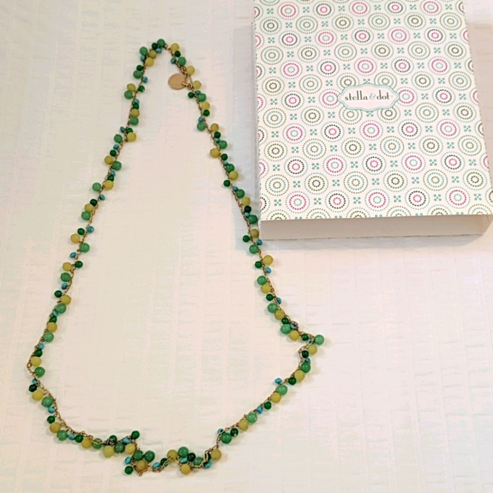 Stella and dot necklace